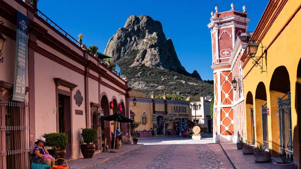 PEÑA DE BERNAL